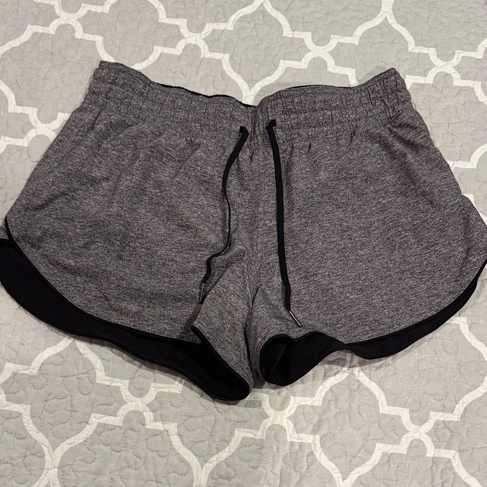 Lululemon Athletica Choose a Side Shorts Black and Heather Gray Size 10